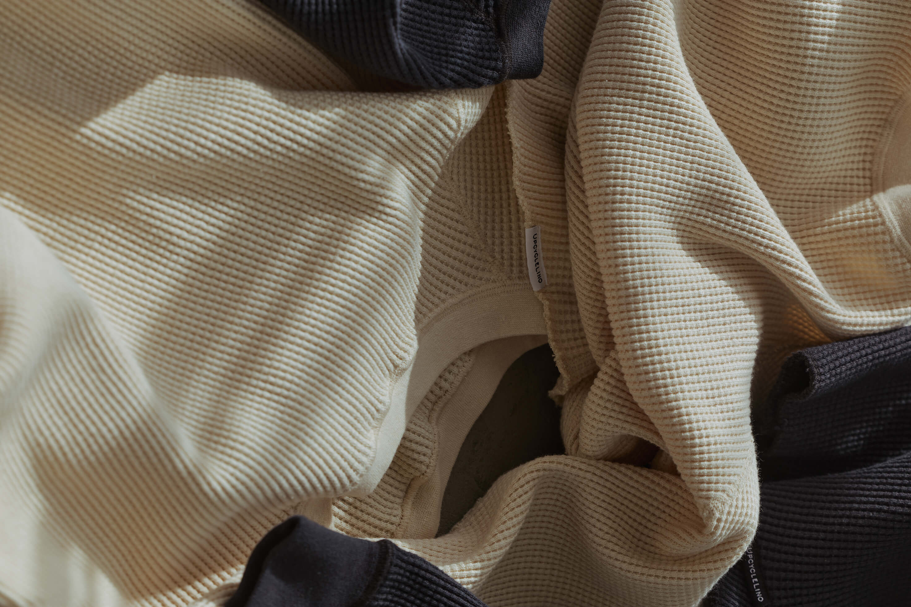 ワッフル生地2色