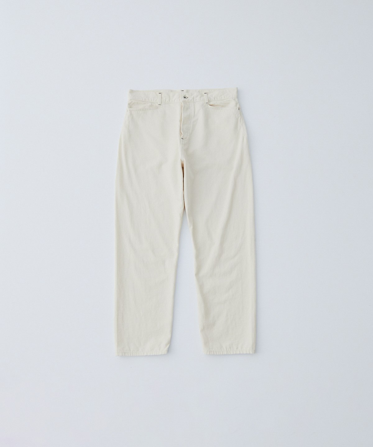 [UpcycleLino] × SKEWed CHINO Pants 物撮り（生成）